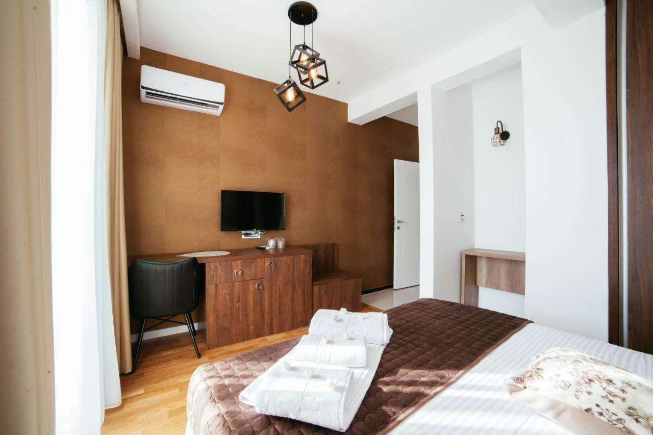 Hotel Platinum Ulcinj Kültér fotó