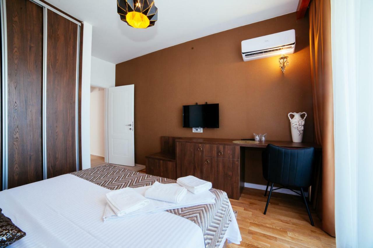 Hotel Platinum Ulcinj Kültér fotó