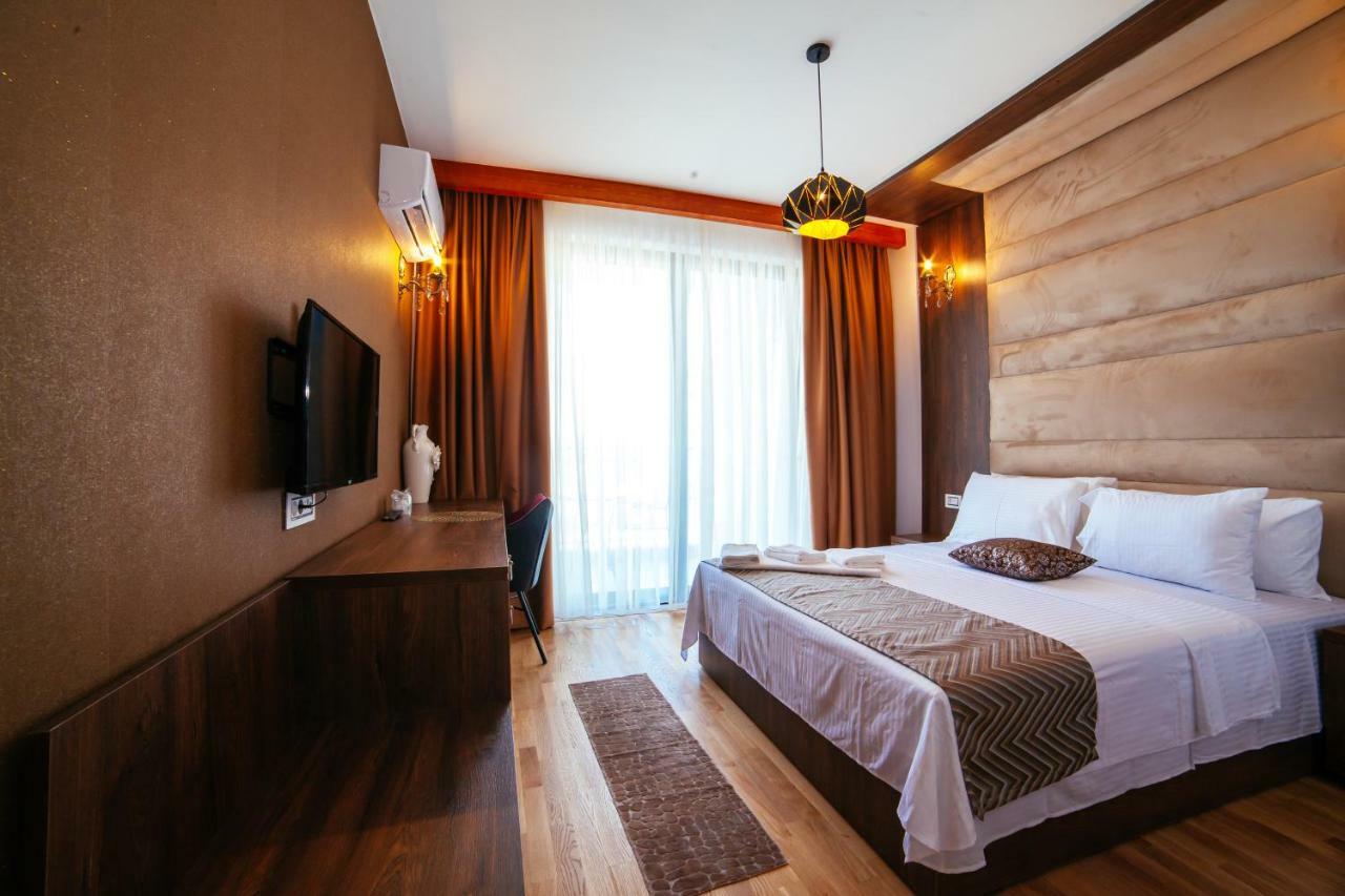 Hotel Platinum Ulcinj Kültér fotó