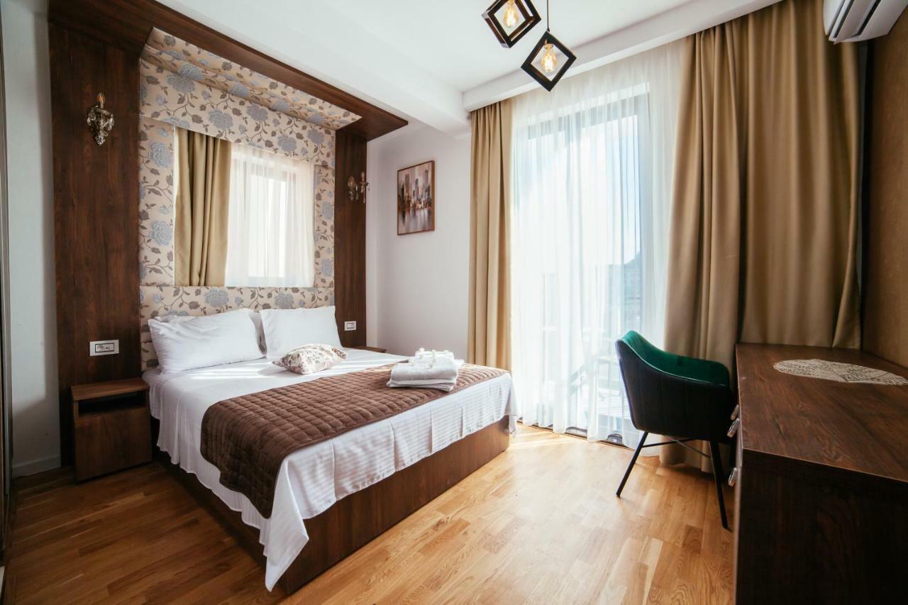 Hotel Platinum Ulcinj Kültér fotó