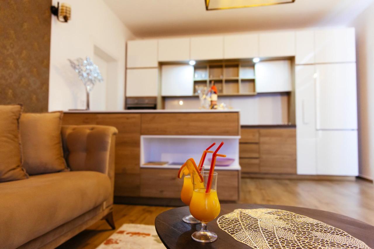 Hotel Platinum Ulcinj Kültér fotó