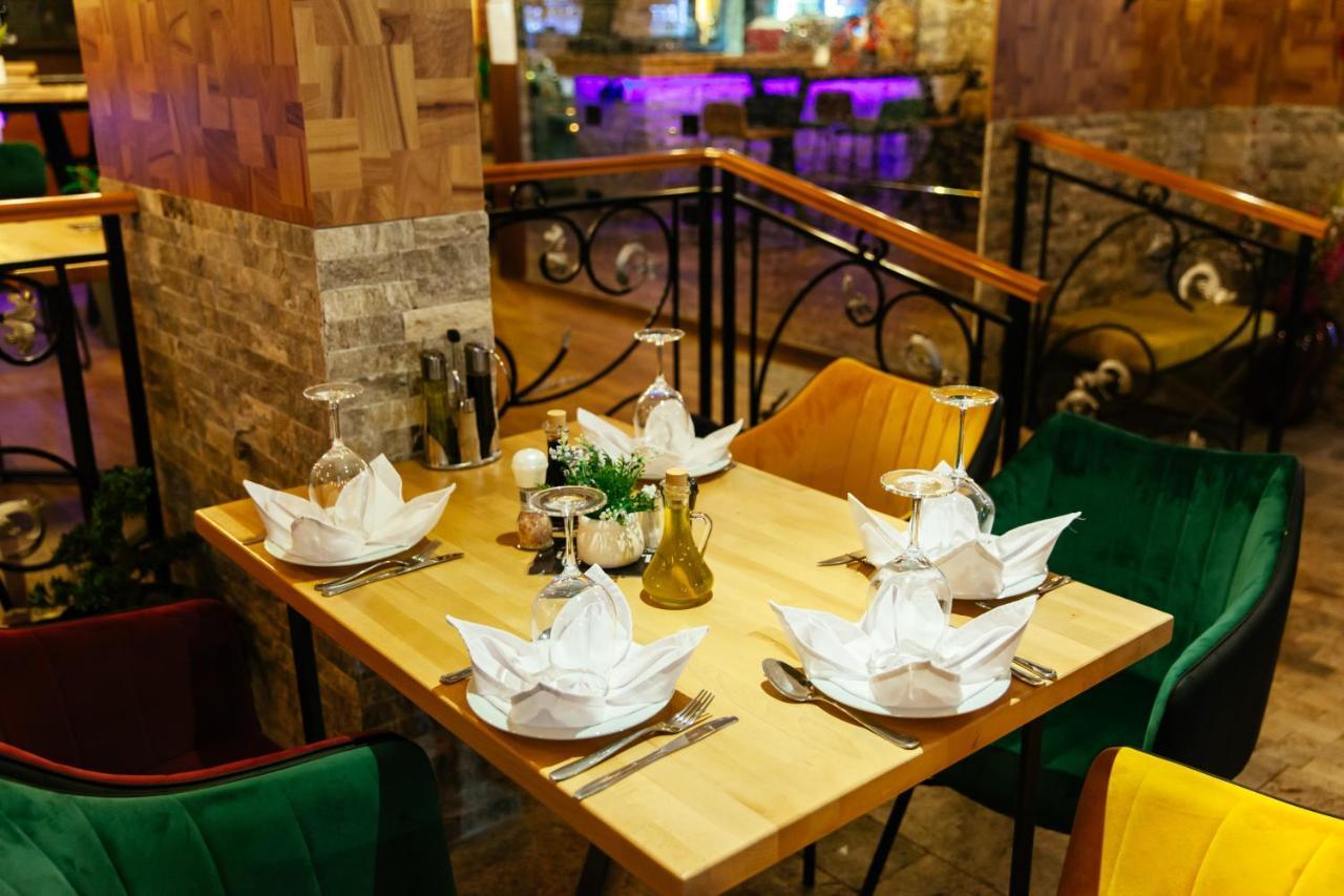 Hotel Platinum Ulcinj Kültér fotó