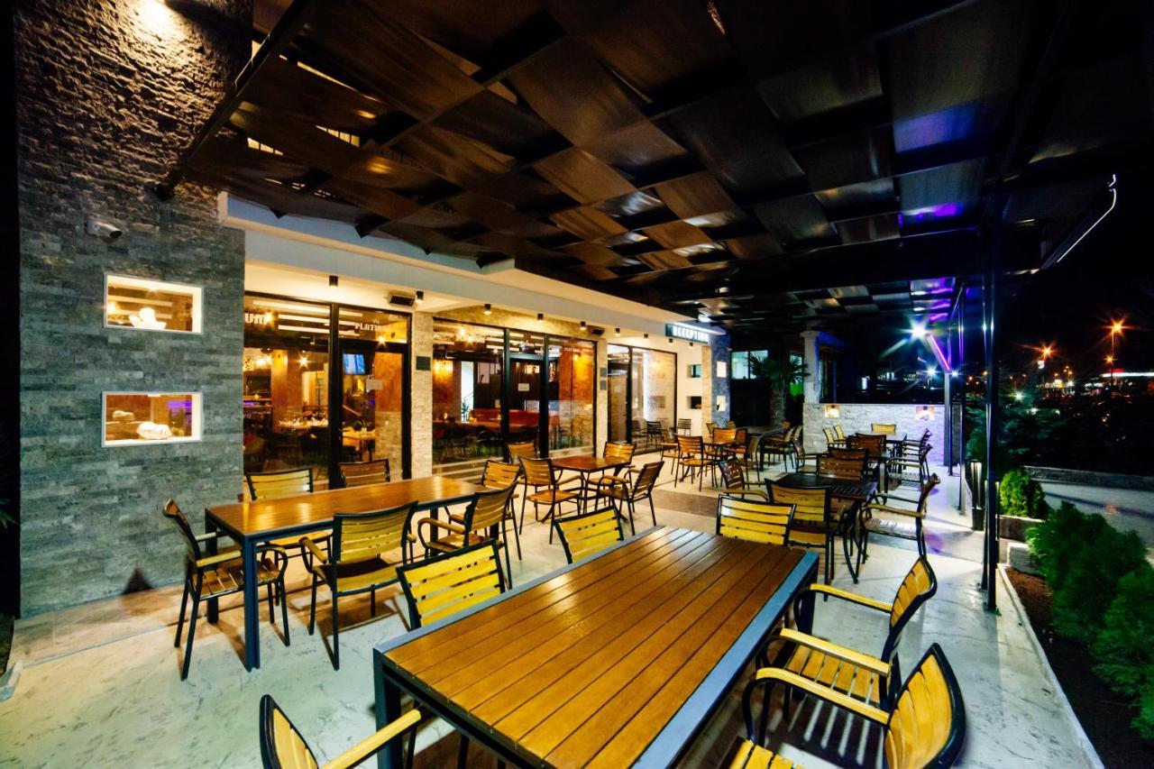 Hotel Platinum Ulcinj Kültér fotó